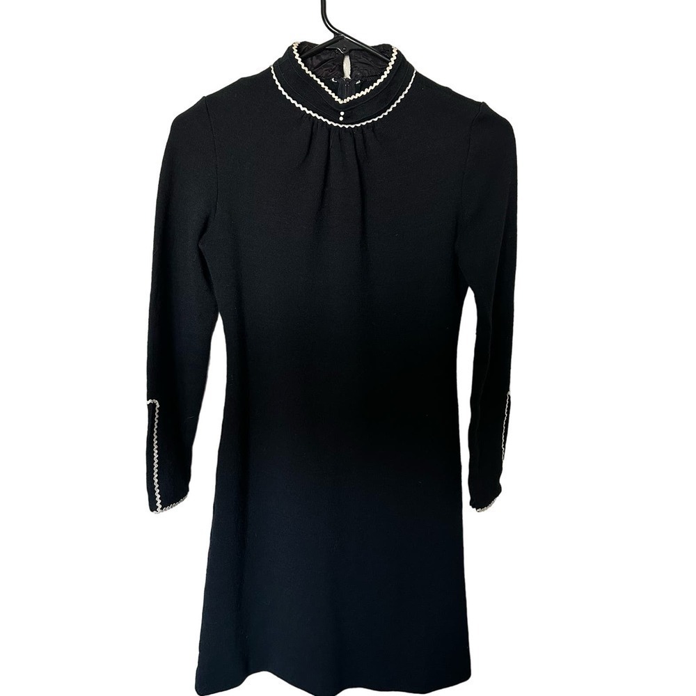 Vtg Women 100% wool‎ dress by gay Gibson